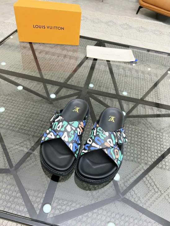 Picture of Louis Vuitton Slippers _SKULVsz38-46jyh0526837